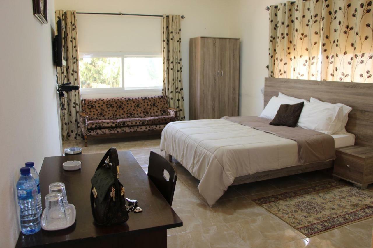 Luna Motel Naqoura Ngoại thất bức ảnh